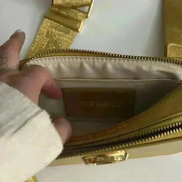 Excellent used condition rare all gold Marc Jacobs Crossbody bag purse - Picture 9 of 9